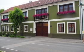 Weghuberhof Ferienwohnungen